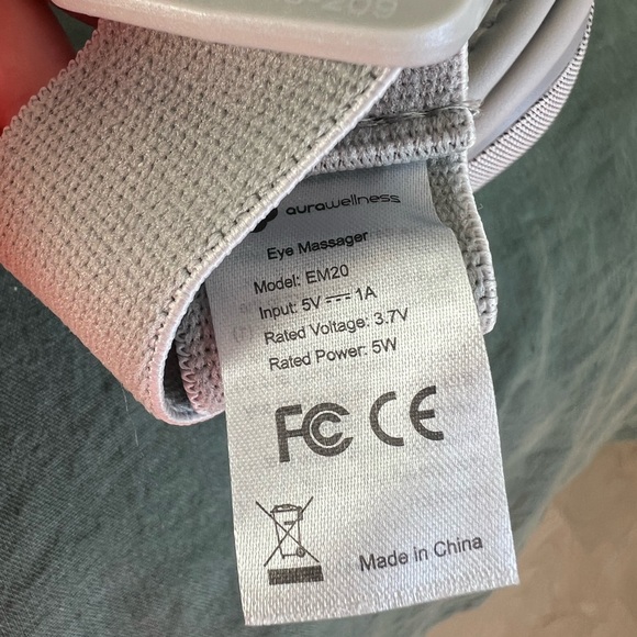 Migraine and Eye Relief - Eye Massager - Picture 4 of 7